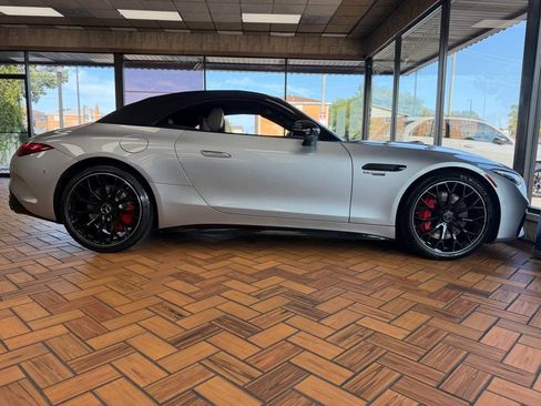 Used 2022 Mercedes-Benz SL 55 AMG 4MATIC image 30