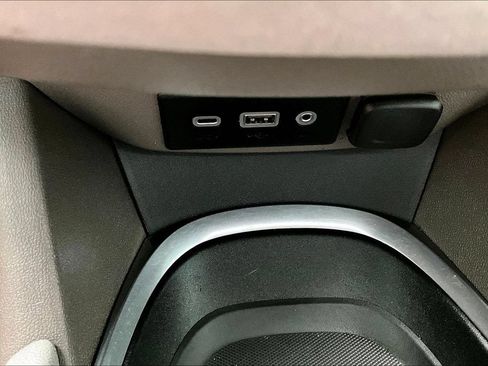 Used 2020 Chevrolet Malibu LT FWD image 15