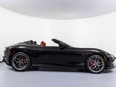 Certified 2025 Ferrari Roma Spider RWD image 3