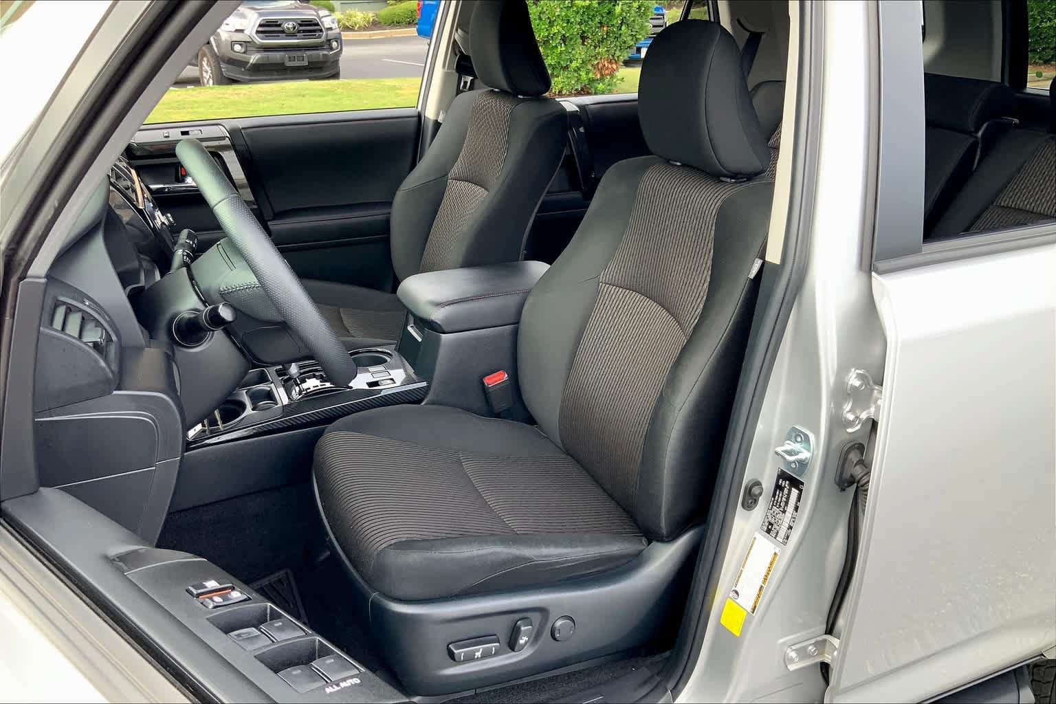 Used 2021 Toyota 4Runner TRD Off-Road AWD/4WD image 8
