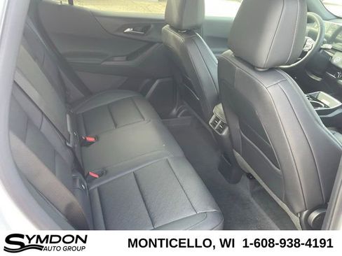 New 2026 Chevrolet Equinox LT w/ Convenience Package II image 21