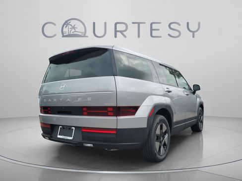 New 2026 Hyundai Santa Fe SE FWD image 4