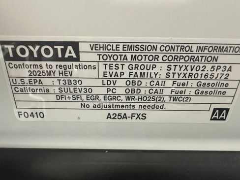 Used 2025 Toyota Camry LE image 69