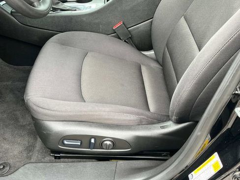 Used 2024 Chevrolet Malibu LT FWD image 13