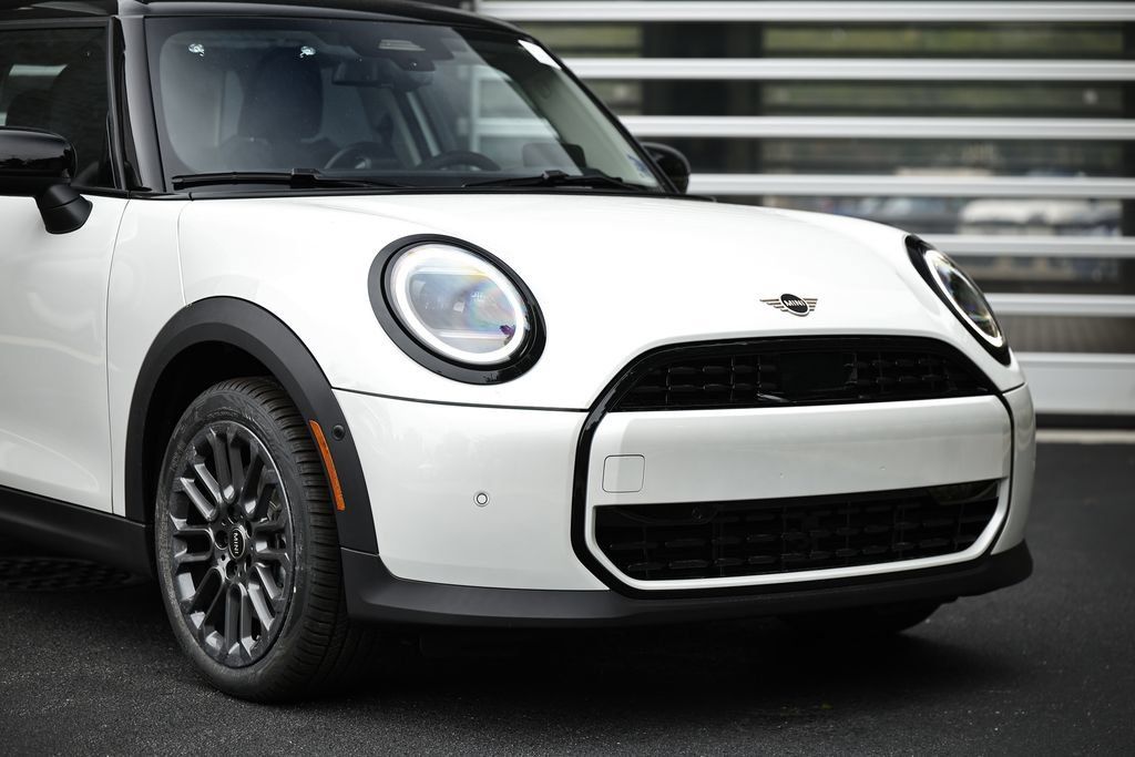 New 2026 MINI Cooper 4-Door Hardtop FWD image 2
