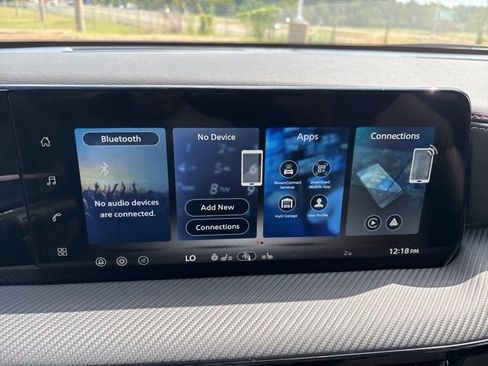 New 2026 Nissan Kicks SR w/ SR Premium Package FWD image 15