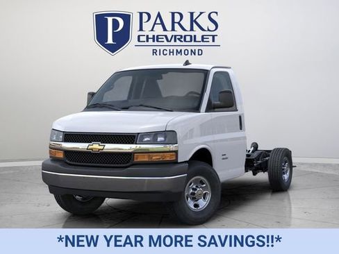New 2025 Chevrolet Express 3500 w/ Power Convenience Package image 6