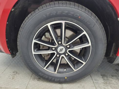 Used 2018 Dodge Journey SE w/ Connectivity Group FWD image 31