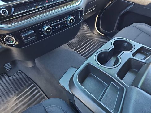 Used 2025 GMC Sierra 1500 Elevation image 25