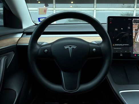 Used 2021 Tesla Model 3 Long Range image 33