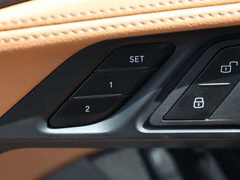 Used 2025 BMW 230i Coupe w/ M Sport Package RWD image 14