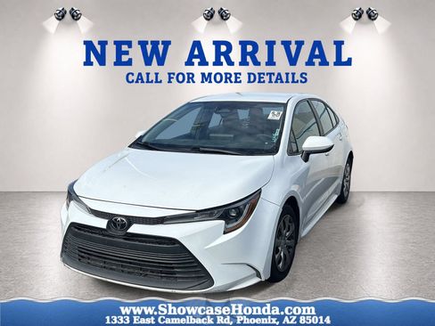 Used 2024 Toyota Corolla LE FWD image 1