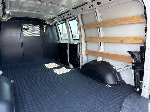 Used 2024 Chevrolet Express 2500 w/ Driver Convenience Package RWD image 28
