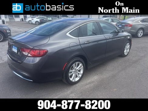 Used 2015 Chrysler 200 Limited image 6