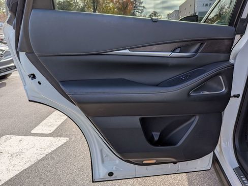 Used 2022 INFINITI QX60 Sensory w/ Cargo Package image 28