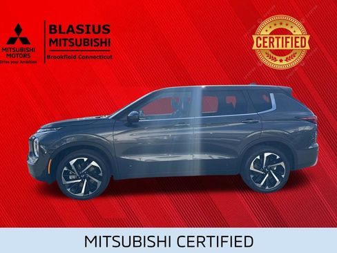 Used 2024 Mitsubishi Outlander SE FWD image 17