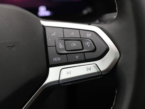 Used 2025 Volkswagen Atlas SEL image 22