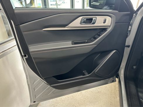 New 2026 Ford Explorer Active AWD/4WD image 12