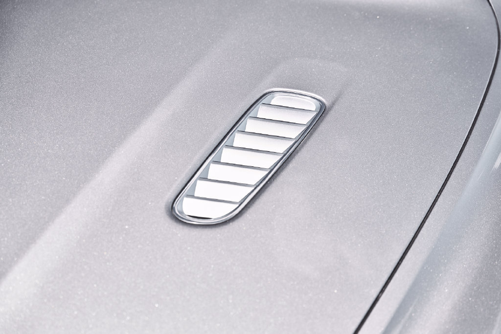 Used 2016 Aston Martin DB9 GT RWD image 9
