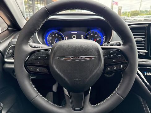 New 2026 Chrysler Pacifica Limited w/ S Appearance Package image 11