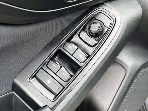 Used 2019 Subaru Impreza 2.0i Premium image 18