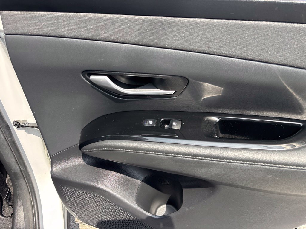 Used 2023 Hyundai Tucson Limited AWD/4WD image 18