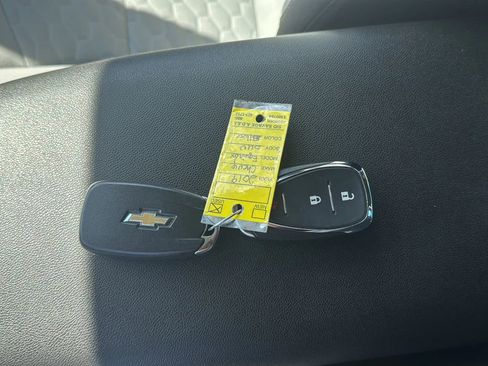 Used 2019 Chevrolet Equinox LS AWD/4WD image 22