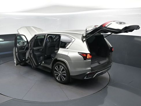 New 2026 Lexus LX 600 4WD w/ Luxury Package image 2