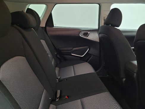 Used 2025 Kia Soul LX w/ LX Technology Package image 19