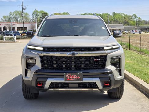 New 2026 Chevrolet Traverse Z71 w/ Enhanced Driving Package image 2