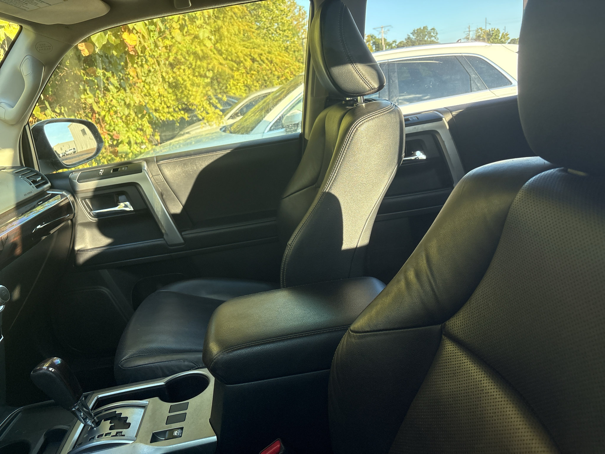 Used 2023 Toyota 4Runner Limited RWD image 4