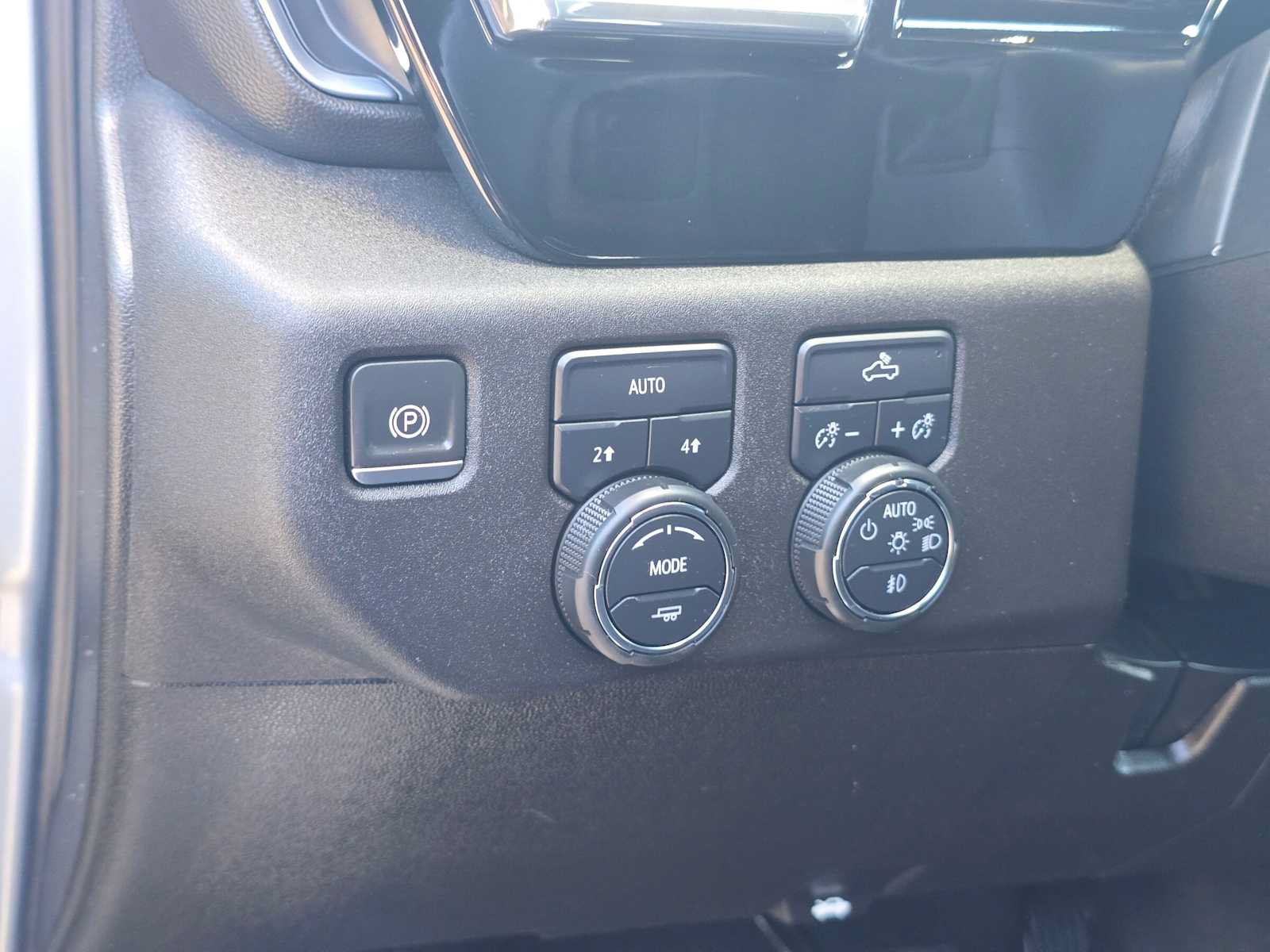 Used 2024 Chevrolet Silverado 1500 RST AWD/4WD image 23