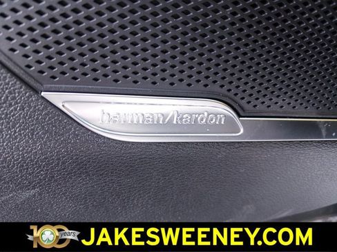 Used 2025 Kia Sportage SX image 29