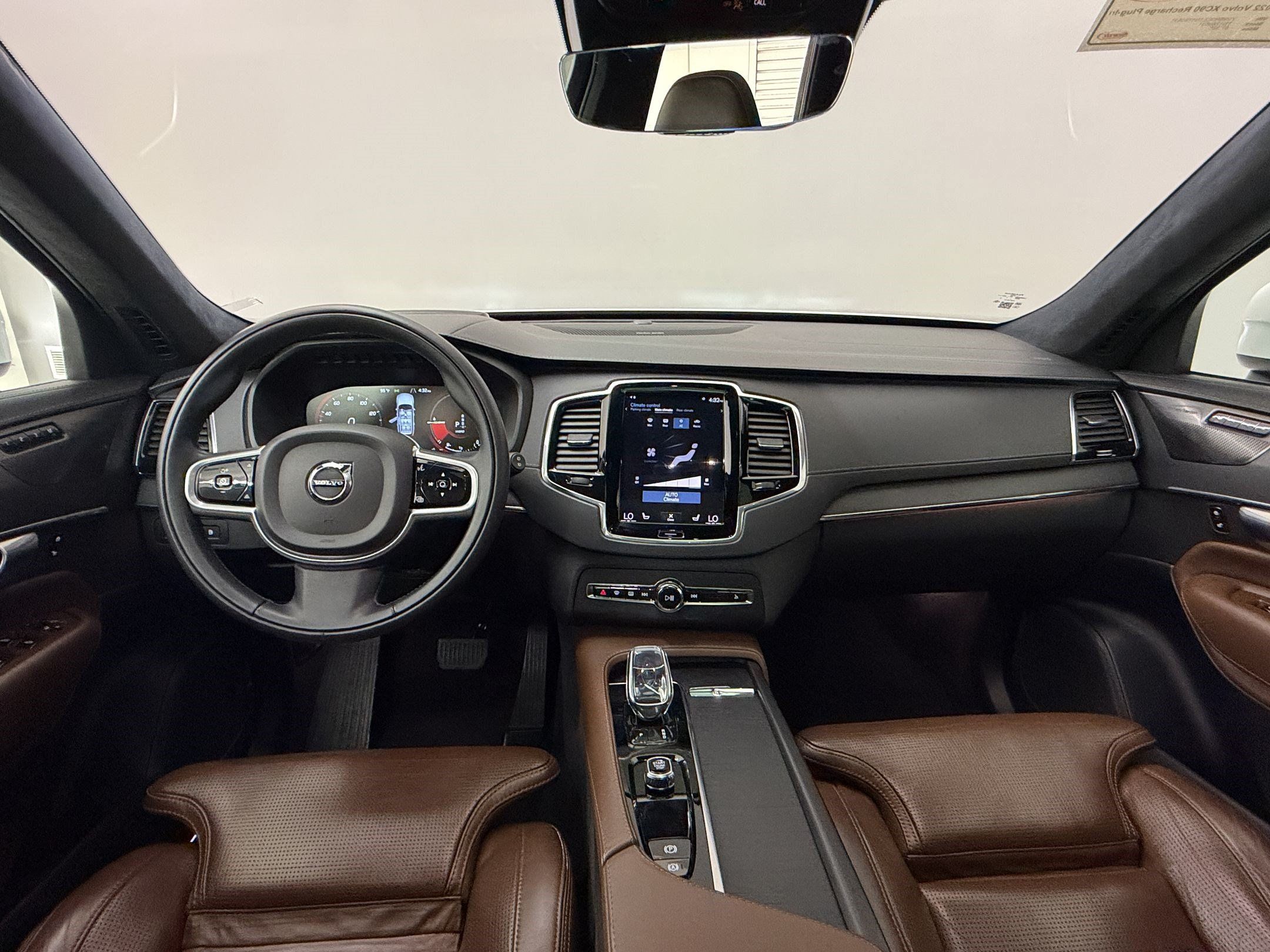 Used 2022 Volvo XC90 T8 Inscription AWD/4WD image 16