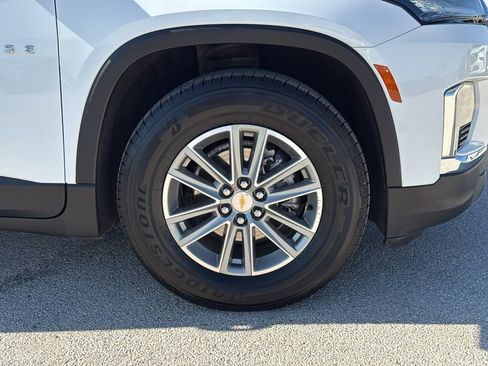 Used 2023 Chevrolet Traverse LT image 29