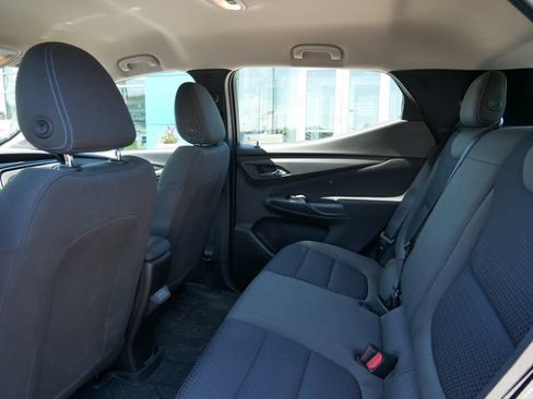 Used 2023 Chevrolet Bolt EUV LT w/ Comfort Package FWD image 5