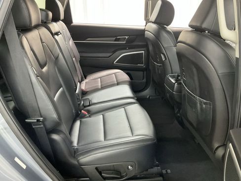 Used 2023 Kia Telluride LX FWD image 25