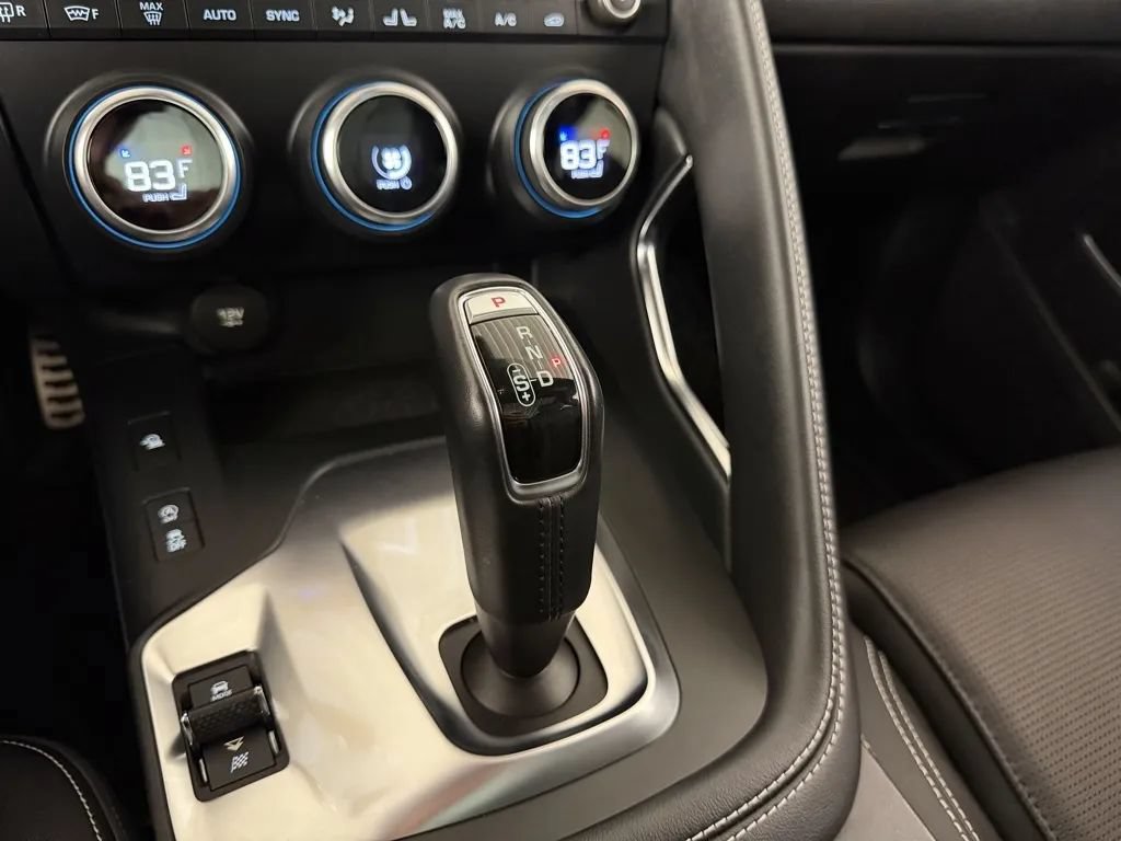Used 2018 Jaguar E-PACE R-Dynamic S AWD/4WD image 32