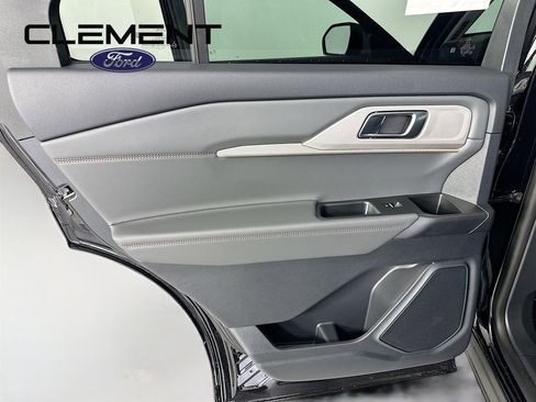 New 2026 Ford Explorer Active image 27