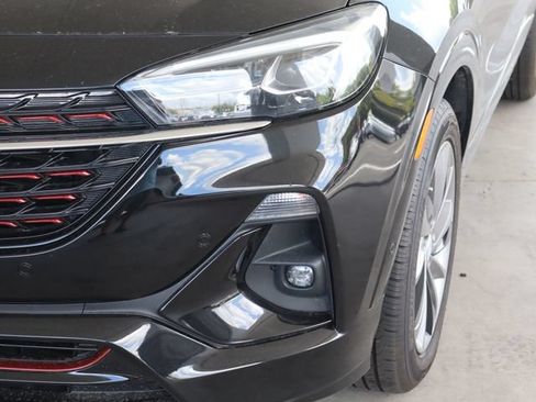 Used 2022 Buick Encore GX Essence w/ Advanced Technology Package FWD image 8