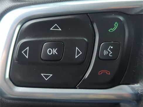 Certified 2023 Jeep Gladiator Overland image 15