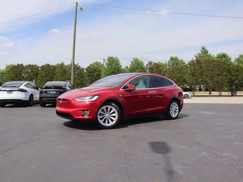 Used 2019 Tesla Model X Long Range AWD/4WD image 8