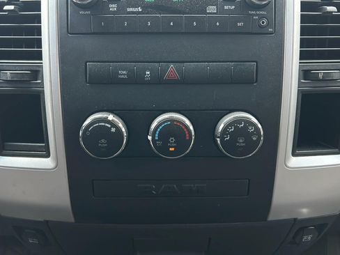 Used 2012 RAM 1500 Classic SLT RWD image 21