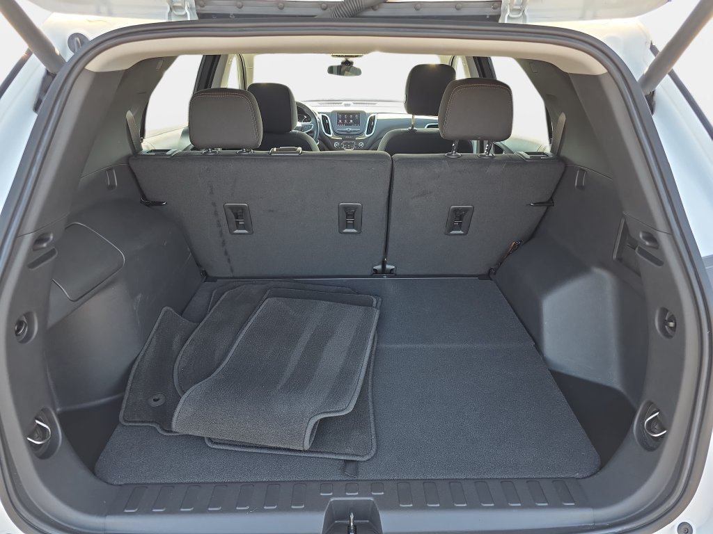 Used 2024 Chevrolet Equinox LT AWD/4WD image 12
