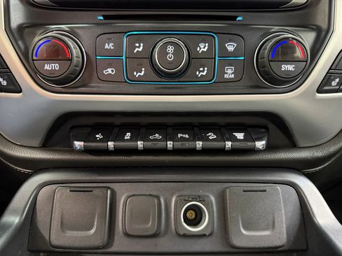Used 2019 GMC Sierra 2500 SLT w/ Duramax Plus Package AWD/4WD image 24