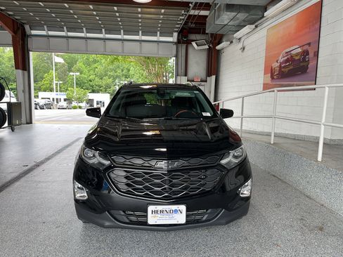 Used 2021 Chevrolet Equinox Premier w/ Redline Edition FWD image 2