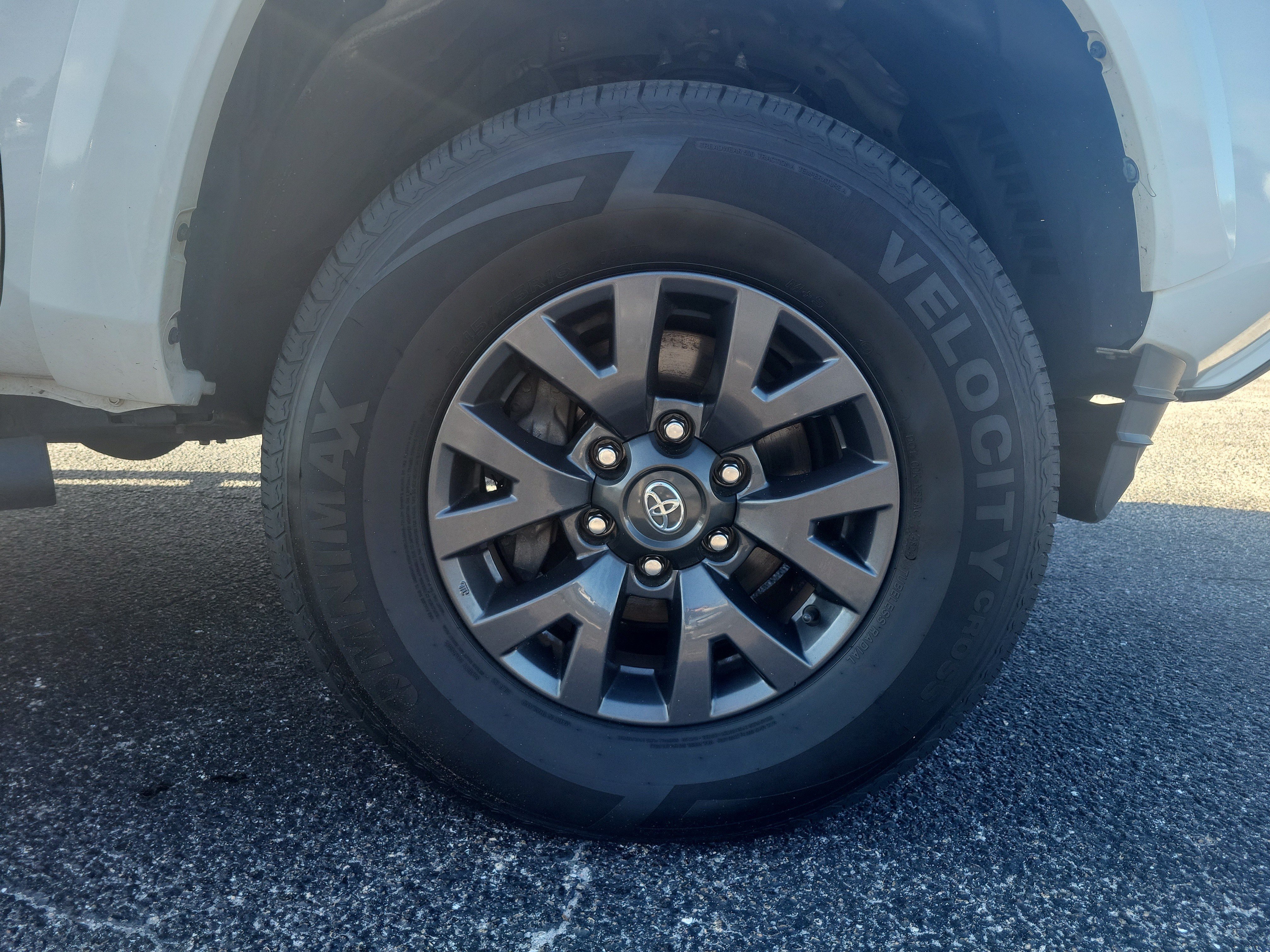 Used 2021 Toyota Tacoma SR5 RWD image 8