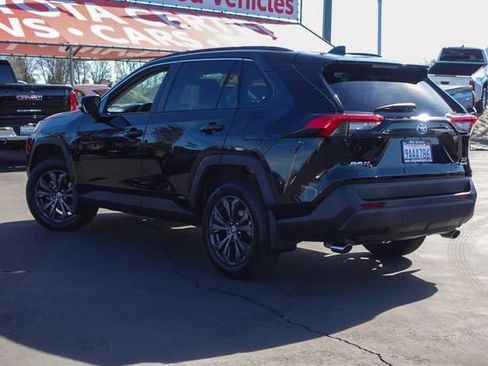 Certified 2022 Toyota RAV4 XLE Premium image 11