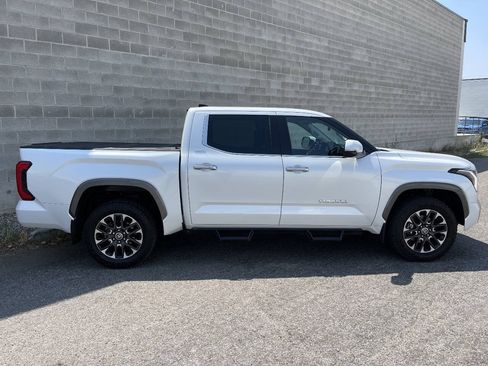 Used 2022 Toyota Tundra Limited AWD/4WD image 5
