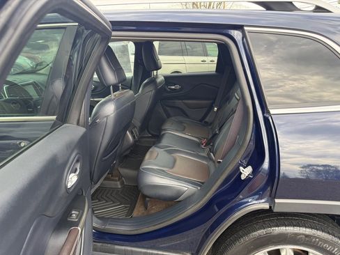 Used 2015 Jeep Cherokee Limited w/ Luxury Group image 6